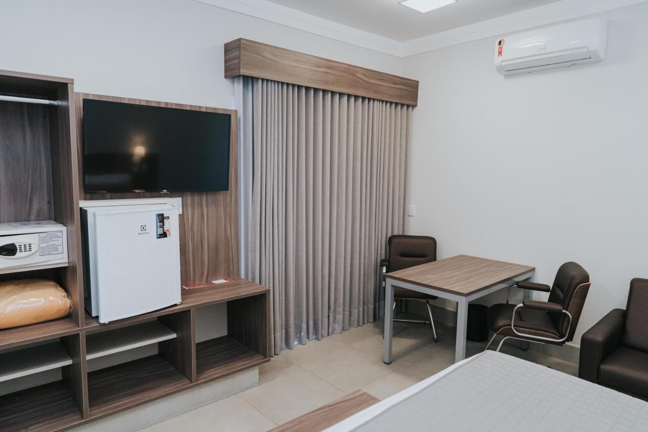 Portal Hotel 莫吉米林 外观 照片