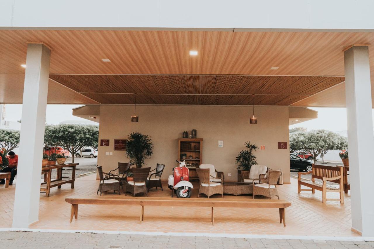 Portal Hotel 莫吉米林 外观 照片