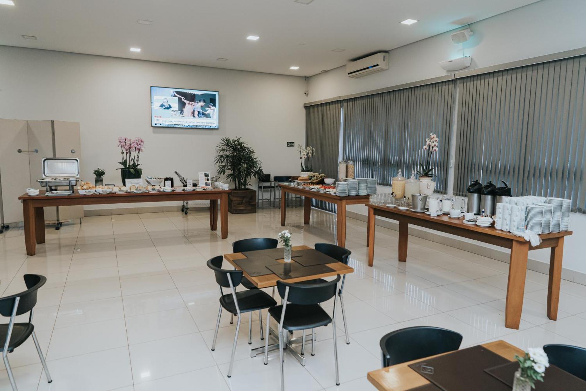 Portal Hotel 莫吉米林 外观 照片