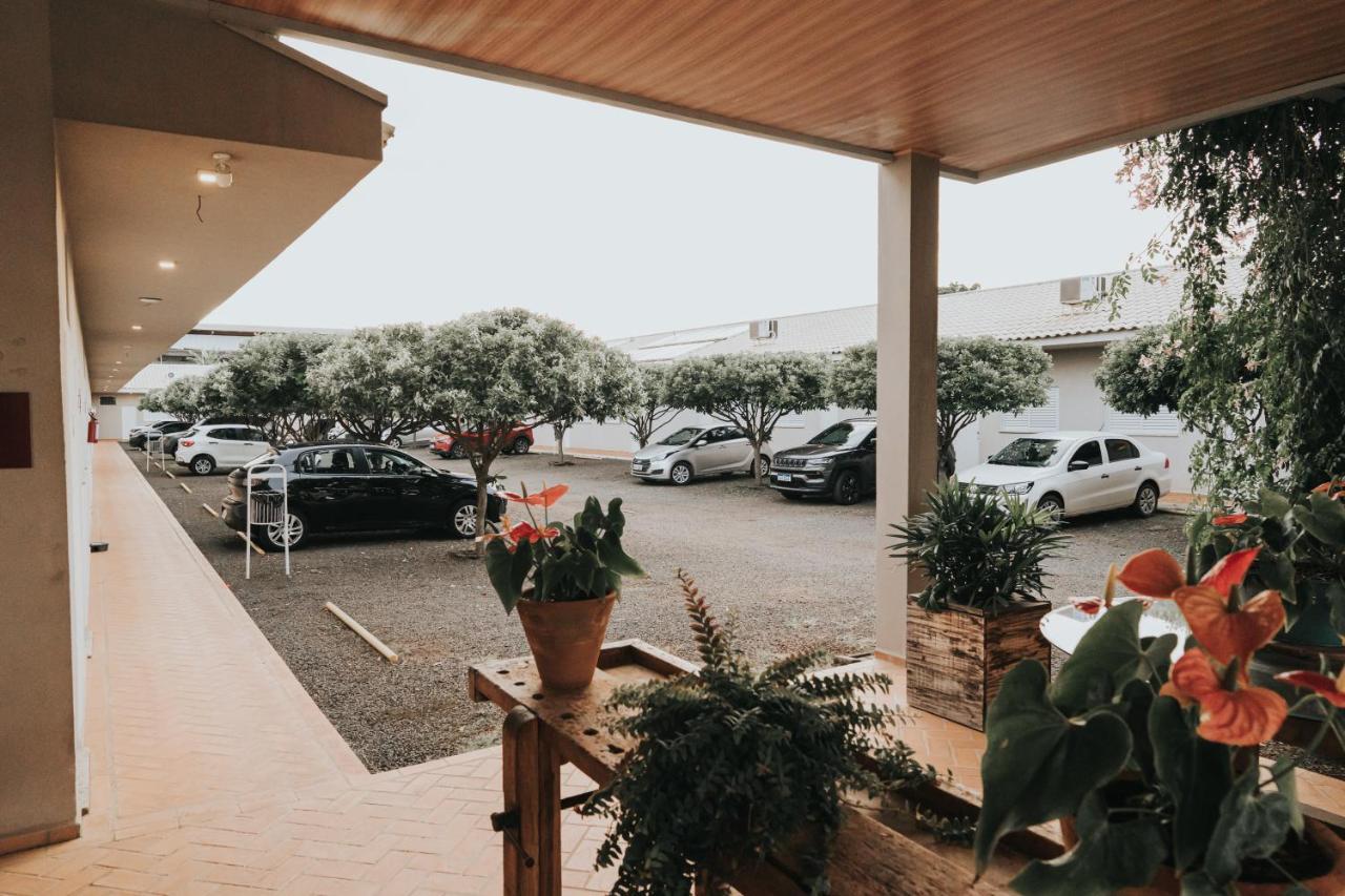 Portal Hotel 莫吉米林 外观 照片