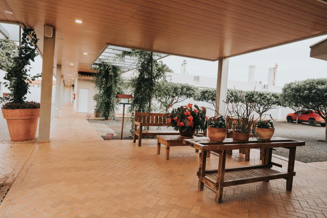 Portal Hotel 莫吉米林 外观 照片