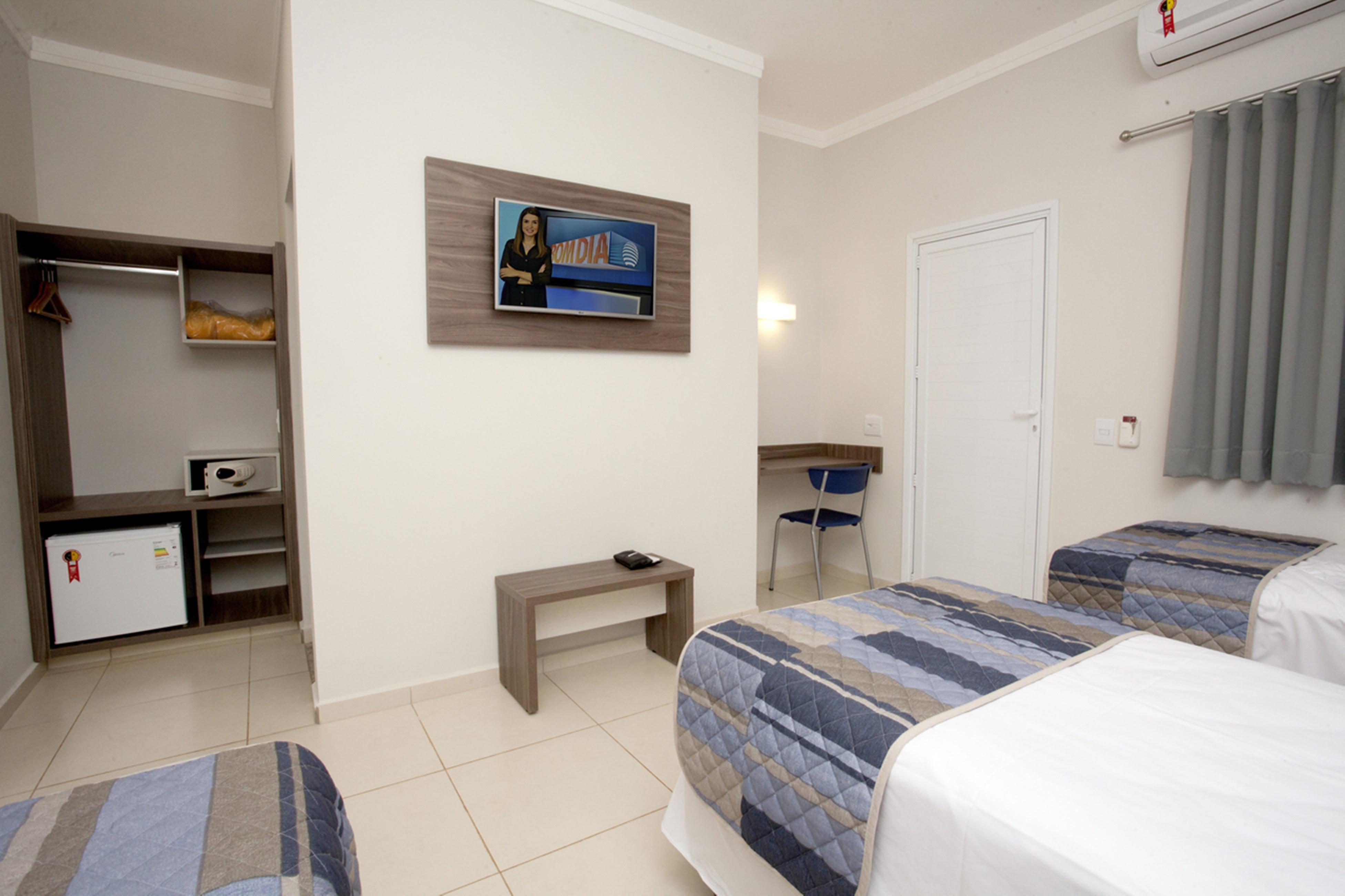 Portal Hotel 莫吉米林 外观 照片