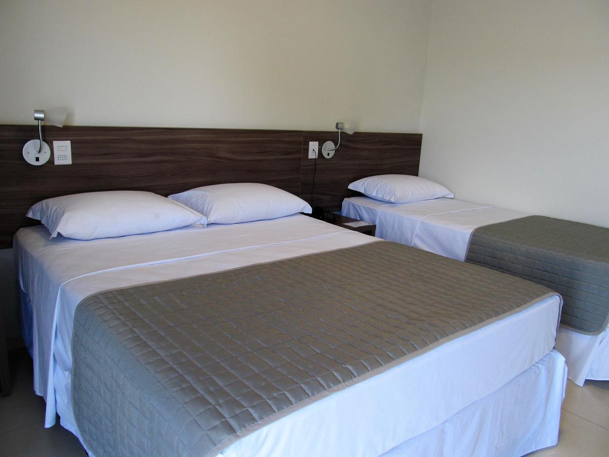 Portal Hotel 莫吉米林 外观 照片