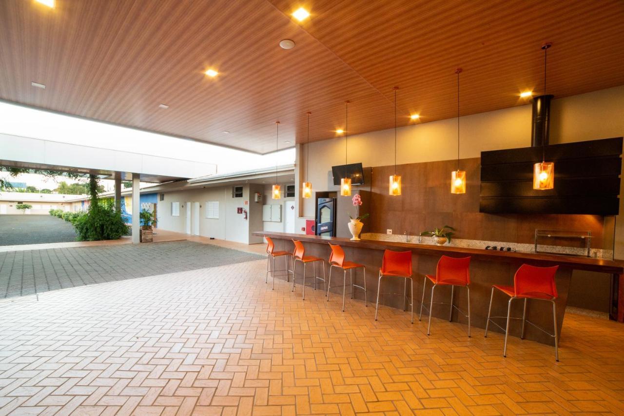 Portal Hotel 莫吉米林 外观 照片
