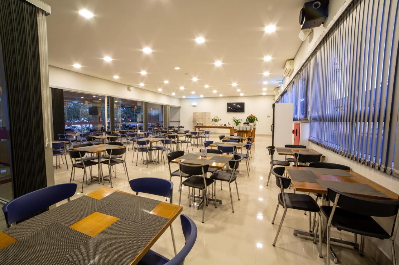 Portal Hotel 莫吉米林 外观 照片