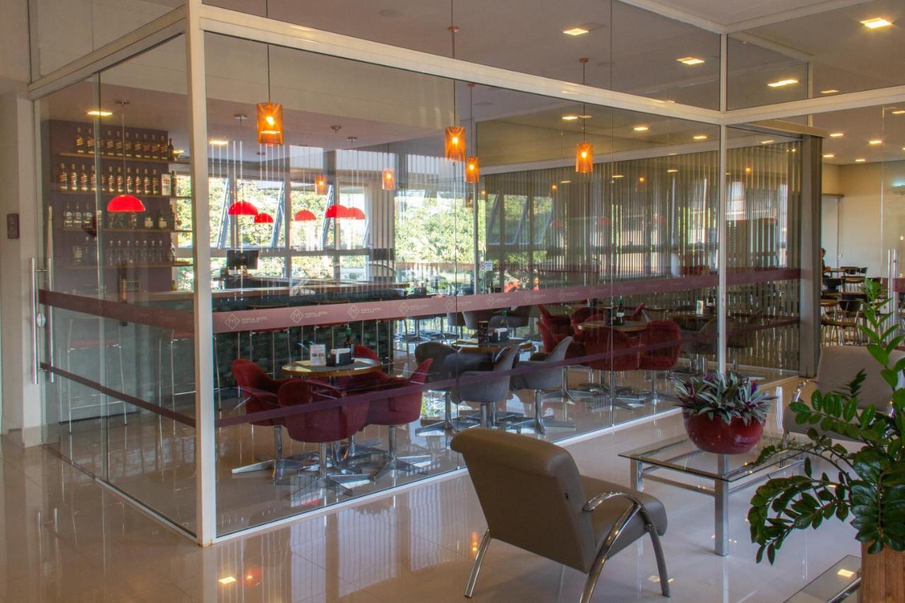 Portal Hotel 莫吉米林 外观 照片